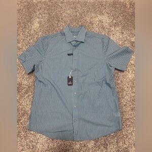 NWT Johnnie-O Hangin' Out Josiah Geometric